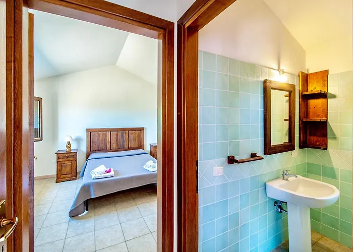 Isa - With Common Swimming-pool And Outdoor Private Area In Appart hôtel Badesi